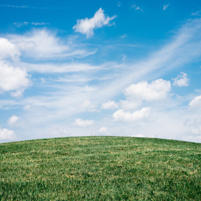 Comment bien choisir son terrain ? Tous nos conseils pour éviter les pièges !