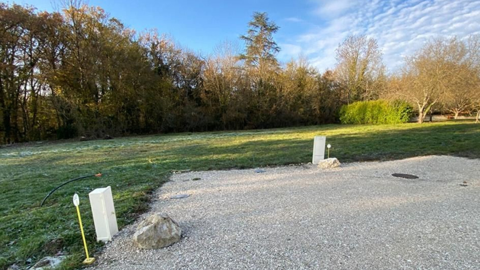 Terrain constructible de 676m2 à Saint-Bohaire