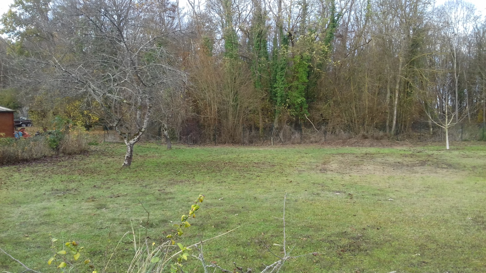 Terrain constructible de 1170m2 à Amilly